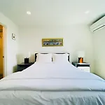 Modern Ballard Townhouse - 92 Walkscore & Rooftop!